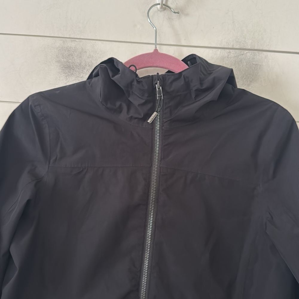 Lole Size XS Lainey Rain Jacket Durable Water Repellent (DWR) Breathable Black - Picture 8 of 17